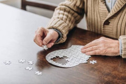 Desarrollan un sensor que puede identificar signos del Alzheimer en la sangre hasta 17 a&ntilde;os antes