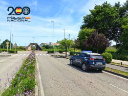 Detenido por robar en tres comercios de Torrelavega productos por 423 euros en una bolsa anti-alarma