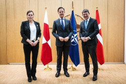 Dinamarca y Groenlandia piden a Rutte una misi&oacute;n de la OTAN en la isla del &Aacute;rtico