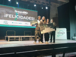 El equipo del IES Valle de Camargo gana el Dream Big imagin-Dualiza en Cantabria