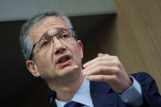 El espa&ntilde;ol Hern&aacute;ndez de Cos, favorito entre los economistas para suceder a Lagarde en el BCE