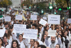 El Foro de la Profesión Médica anima a secundar la huelga contra el borrador del Estatuto Marco