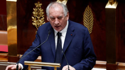 El Gobierno de Bayrou deber&aacute; dimitir tras perder la moci&oacute;n de confianza por 364 a 194 votos