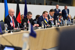 El Grupo de Contacto para Ucrania compromete 35.000 millones en ayuda militar para 2026