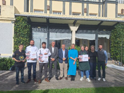 El Hostal del Pericote gana el 18&ordm; Concurso Regional de Pinchos con su `Falso niguiri 100% vacuno`