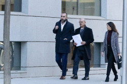 El juez del `caso hidrocarburos` env&iacute;a las declaraciones de Aldama y Pano a la causa de los pagos del PSOE