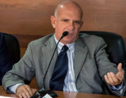 El &laquo;Pollo&raquo; ya est&aacute; piando. Por Jes&uacute;s Salamanca Alonso