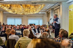 El PRC celebra el domingo su tradicional comida de Navidad con intervenciones de Revilla y Fernández Viaña