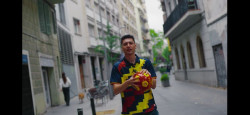 El rapero Swit Eme lanza `Yo soy espa&ntilde;ol`, la canci&oacute;n para apoyar a `La Roja` en el Mundial de f&uacute;tbol