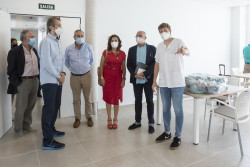 El sector sanitario y de servicios sociales es el que m&aacute;s empleo ha creado durante la pandemia
