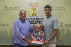 El XIII Torneo Nacional de Balonmano de Torrelavega se disputa este s&aacute;bado