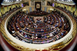 Espa&ntilde;a necesita un pacto PP-PSOE, pero ser&aacute; que no..., por Pedro Arce D&iacute;ez