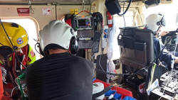 Evacuado en estado cr&iacute;tico un ba&ntilde;ista de Valladolid en la playa Trengand&iacute;n, en Noja