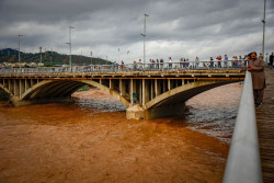 Feij&oacute;o lamenta las dos muertes por el temporal en Catalu&ntilde;a y pide una coordinaci&oacute;n "&aacute;gil" para evitar m&aacute;s da&ntilde;os