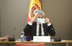 Interior y Sanidad evaluar&aacute;n hoy la situaci&oacute;n para asegurar el traslado este lunes de la vacuna de Pfizer