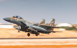 Israel asegura haber bombardeado seis aeropuertos y "m&uacute;ltiples lanzaderas y almacenes de misiles" en Ir&aacute;n