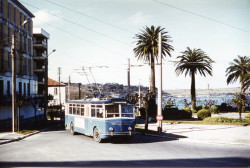 La alcaldesa  deber&iacute;a&nbsp;&nbsp;&nbsp;devolver&nbsp;&nbsp;a los vecinos del Sardinero la parada fija de bus de Plaza Col&oacute;n que tiene m&aacute;s de 50 a&ntilde;os de antig&uuml;edad  Por Carlos Magdalena