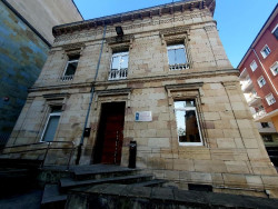 La Biblioteca Gabino Teira de Torrelavega ampl&iacute;a su horario del 5 de mayo al 26 de junio