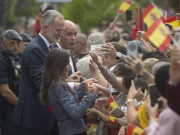 La Corona estaba triste.&copy;Mariano Cabrero B&aacute;rcena es escritor