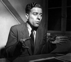 LA DESPOLITIZACI&Oacute;N DEL PUEBLO.      Por Juan Goti Orde&ntilde;ana  Catedr&aacute;tico jubilado de la Universidad de Valladolid