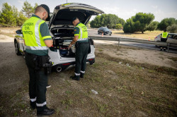 La DGT pone en marcha hoy y hasta el domingo una nueva campa&ntilde;a de vigilancia sobre distracciones al volante