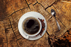 La gen&eacute;tica regula activamente, seg&uacute;n la salud cardiovascular, la cantidad de caf&eacute; que bebemos y c&oacute;mo lo bebemos