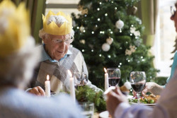  La OMS aconseja quedarse en casa en Navidad y evitar acudir a las reuniones familiares