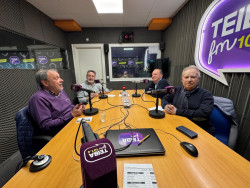 La tertulia de Claudio Acebo, y "mientras la nevera esté llena aquí no se mueve ni dios" Carlos Magdalena