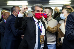 Laporta toma el mando para convencer a Messi, devolver la ilusi&oacute;n y reflotar la econom&iacute;a y el `Espai Bar&ccedil;a`