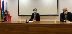 Los m&eacute;dicos c&aacute;ntabros respaldan la huelga del 27 en contra del RD 29/2020 que "pone en riesgo" la salud del paciente