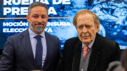 Los que se fueron del PP ponen una moci&oacute;n de censura a S&aacute;nchez.  Por Carlos Magdalena Menchaca