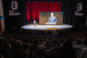 Mart&iacute;nez Abad destaca el trabajo de B&aacute;rymont para capacitar a las personas y "tomen las riendas de su futuro econ&oacute;mico"