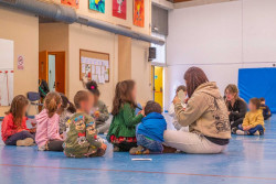 Medio centenar de ni&ntilde;os participan en `Abierto por vacaciones` por el Carnaval de Torrelavega