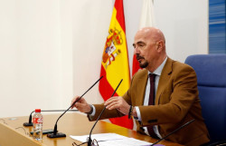 Pascual ve "muy preocupante" la situaci&oacute;n de las listas de espera y atribuye el aumento a las huelgas m&eacute;dicas