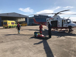 Rescatado un santo&ntilde;&eacute;s preahogado cuando hac&iacute;a pesca submarina en Noja y evacuado en helic&oacute;ptero al aeropuerto Seve 