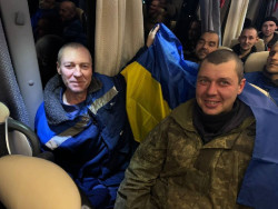 Rusia y Ucrania intercambian prisioneros de guerra en v&iacute;speras del A&ntilde;o Nuevo
