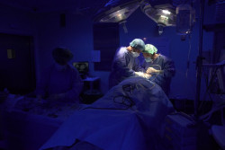  Salud rebaja el seguimiento de la huelga al 33% mientras el Sindicato Médico dice que aumenta y supera el 70%