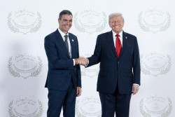 Trump interpela a S&aacute;nchez por el gasto en defensa: "&iquest;Est&aacute;is ya trabajando con el tema del PIB?"