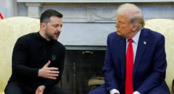 Trump le dice a Zelenski que ya ha comenzado a "delimitar" un acuerdo de paz con Rusia y el solo le queda rendirse