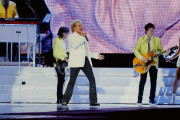 Un incansable Rod Stewart y la reivindicaci&oacute;n de Cyndi Lauper conquistan el inicio de la segunda semana de Rock in Rio