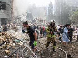 Una oleada de ataques rusos deja al menos dos muertos en Kiev