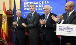Vivas e Imbroda reciben la Medalla de Oro del Senado: "Ceuta no se vende, Ceuta se defiende, Ceuta es Espa&ntilde;a"