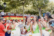 `Voloteando` gana el concurso de carrozas de la Gala Floral de Torrelavega