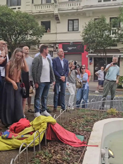 Vox denuncia "falta de respeto a la bandera de Espa&ntilde;a" en la inauguraci&oacute;n del busto de Adolfo Ruiz de Rebolledo